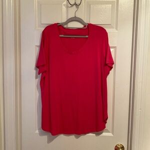 Women’s 1X pink shirt sleeve t shirt . Washed not worn Ava & Viv